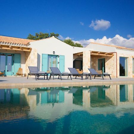 Villa Madelaine Esparta Exterior foto