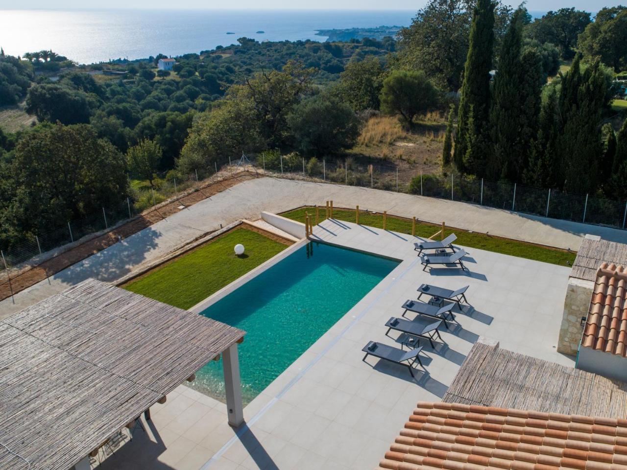 Villa Madelaine Esparta Exterior foto