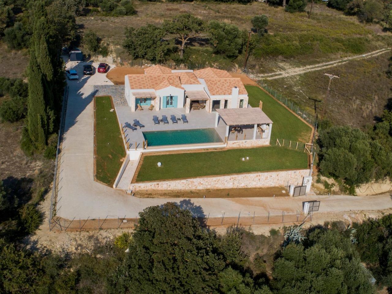 Villa Madelaine Esparta Exterior foto